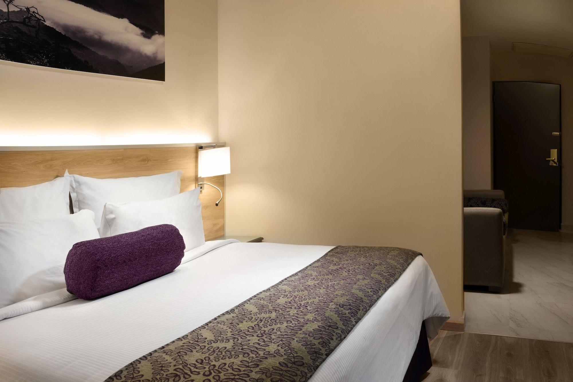 Krystal Monterrey Hotel Bagian luar foto
