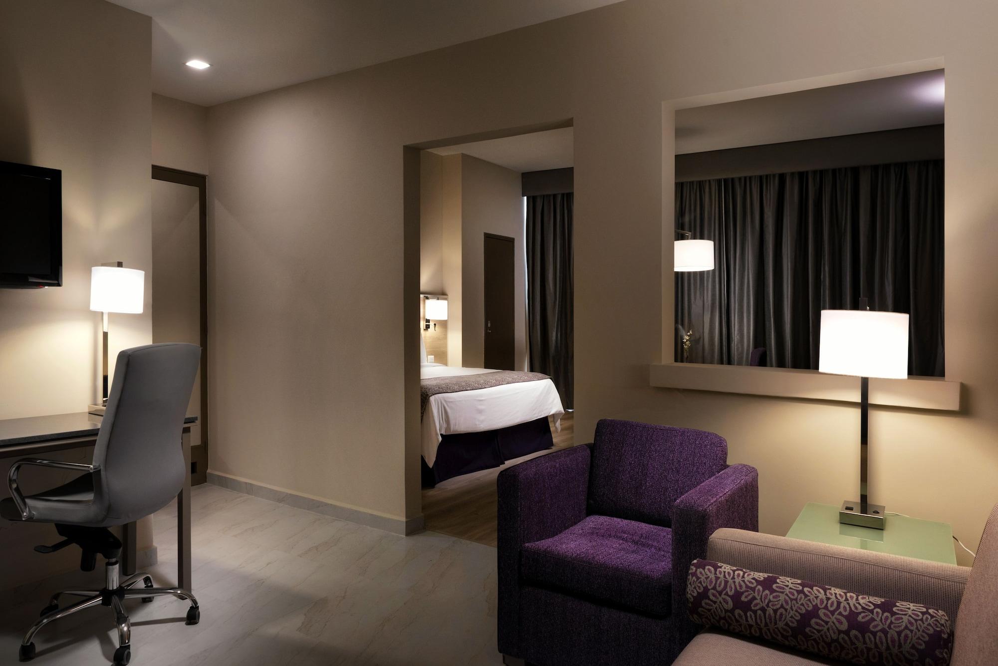 Krystal Monterrey Hotel Bagian luar foto
