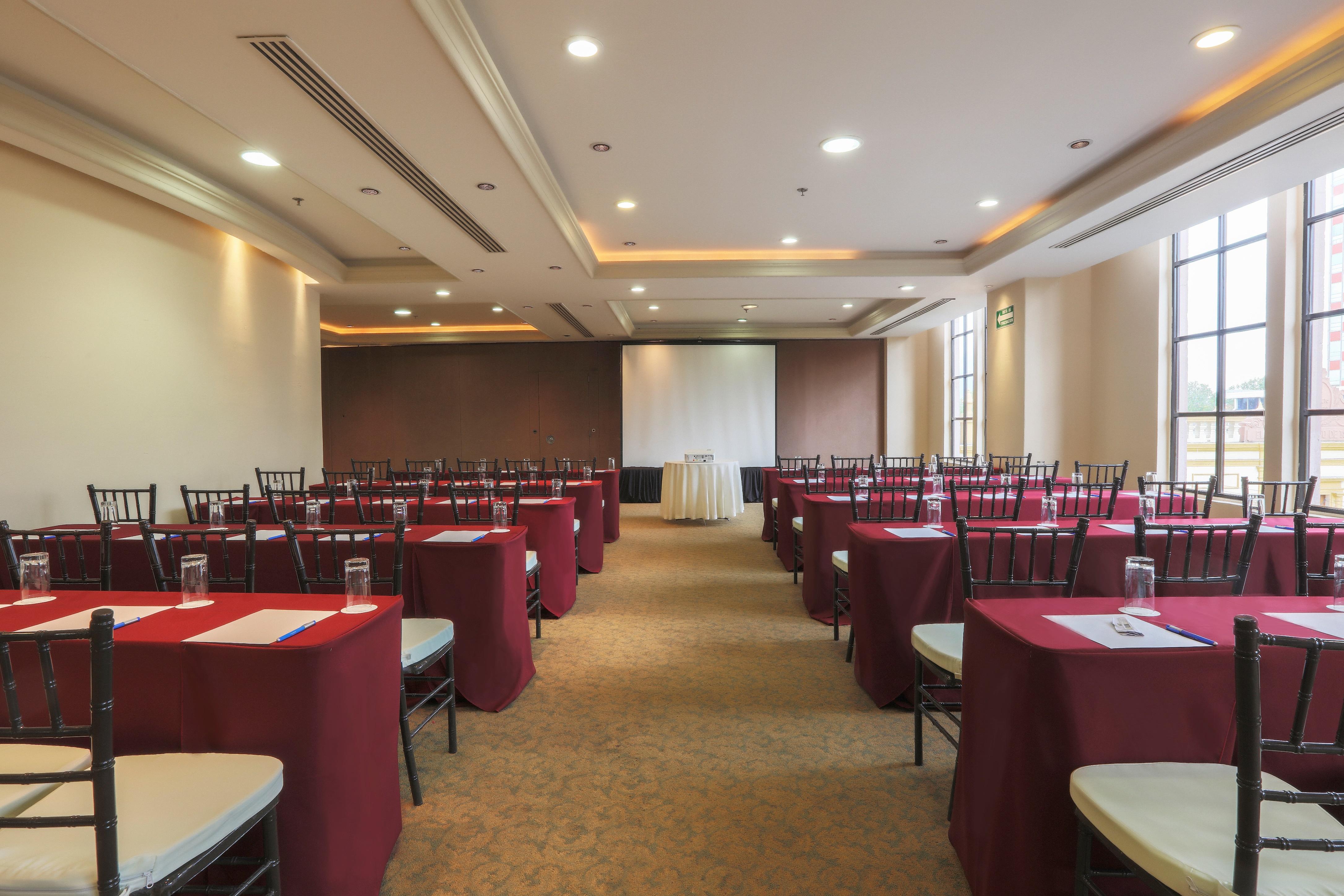 Krystal Monterrey Hotel Bagian luar foto